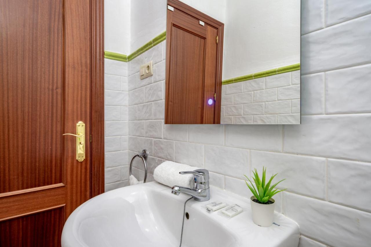 شقة Spacious Flat In The Heart Of Torremolinos Ref 39 المظهر الخارجي الصورة